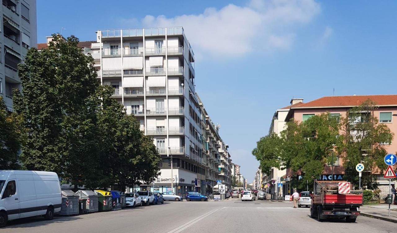 Apartamento Piazza T. Galimberti - Lingotto Turín Exterior foto